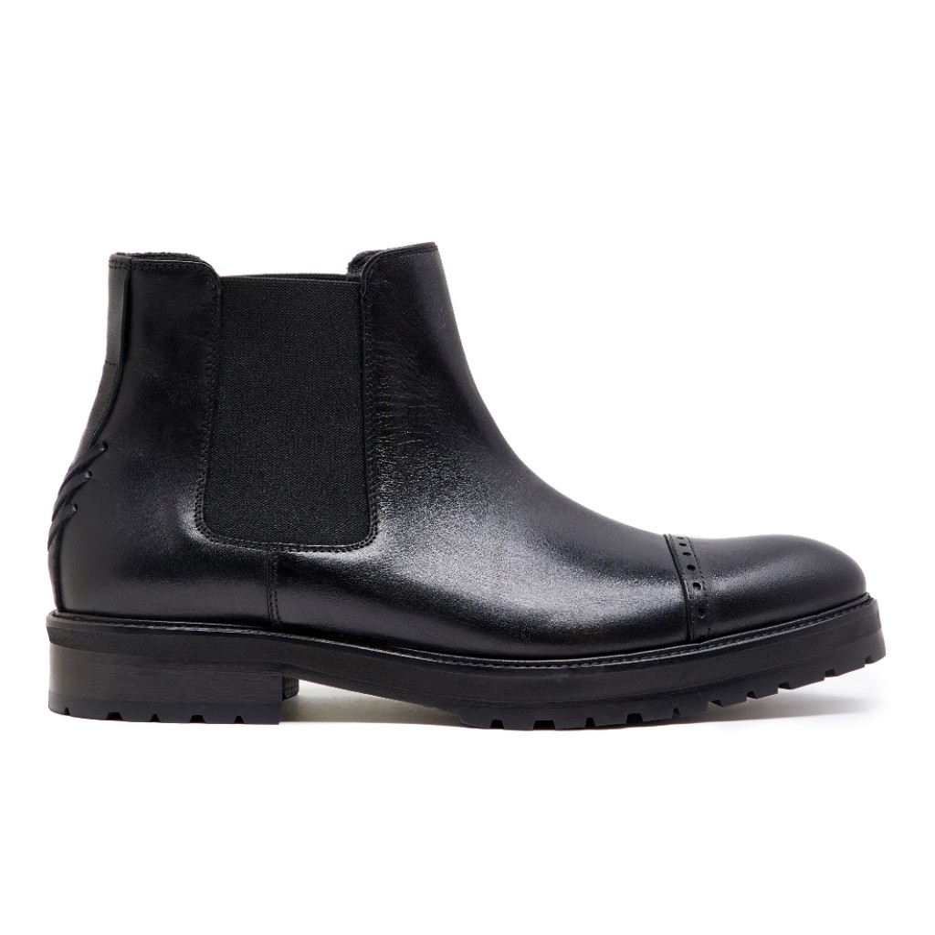 Brion Black Chelsea Boots | VIVVANT